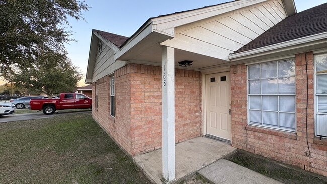 Building Photo - 768 Heritage Ln