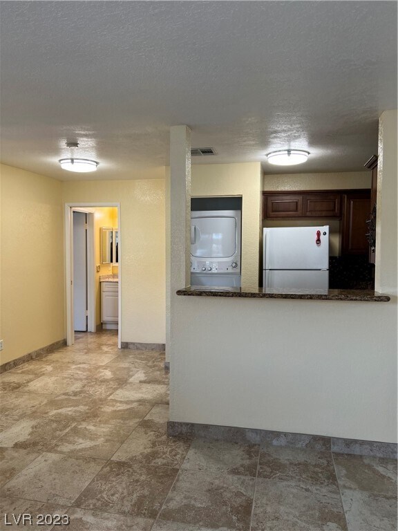 Building Photo - 3925 Aquamarine Way