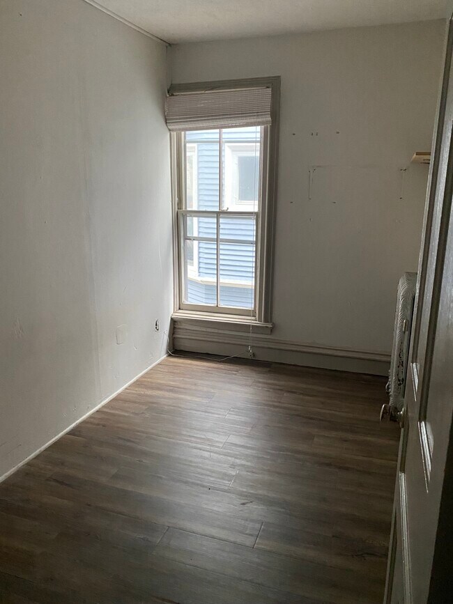 Foto del edificio - 312 N Carroll St