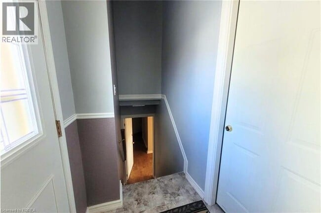 Building Photo - 34 Sympatica Crescent