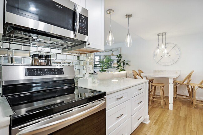 Foto del edificio - 2121 N Ocean Blvd