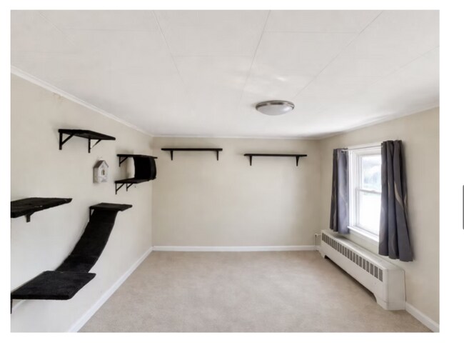 Building Photo - 924 Ash St