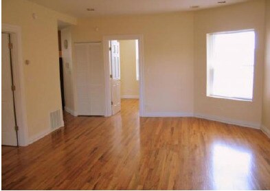 Building Photo - 2443 N Kildare Ave