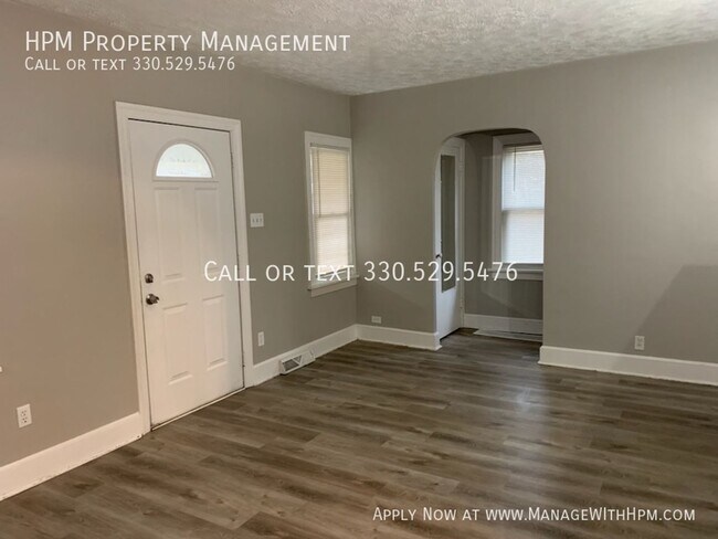 Foto del edificio - 816 Cody Ct NW
