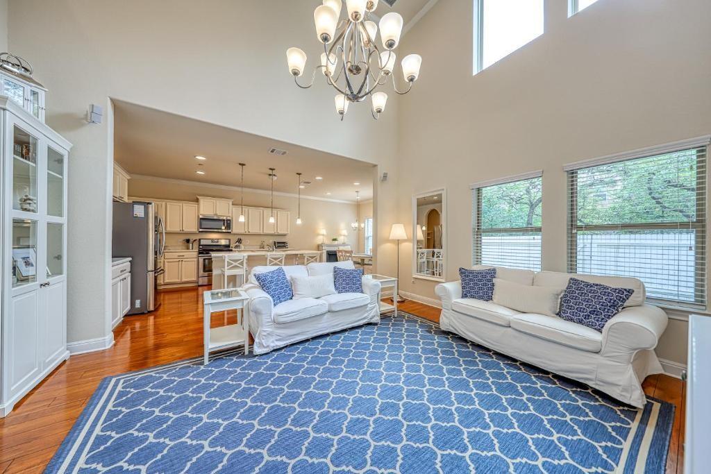 Foto principal - 2304 S Lakeline Blvd