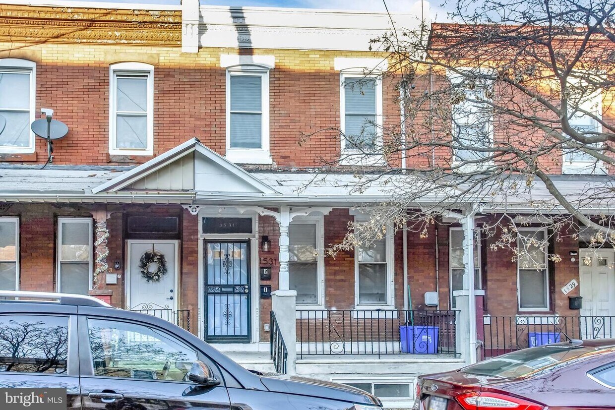 Primary Photo - 1531 W Butler St