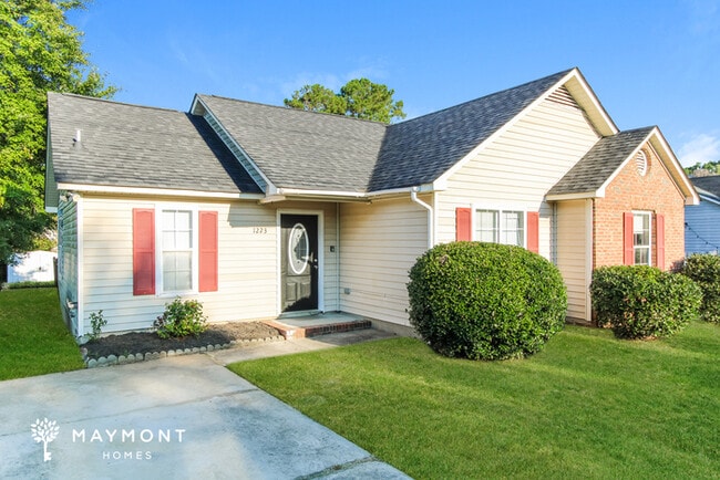 Building Photo - 1223 Lykes Ln