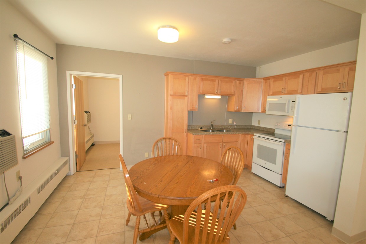 Primary Photo - Convent Apartments