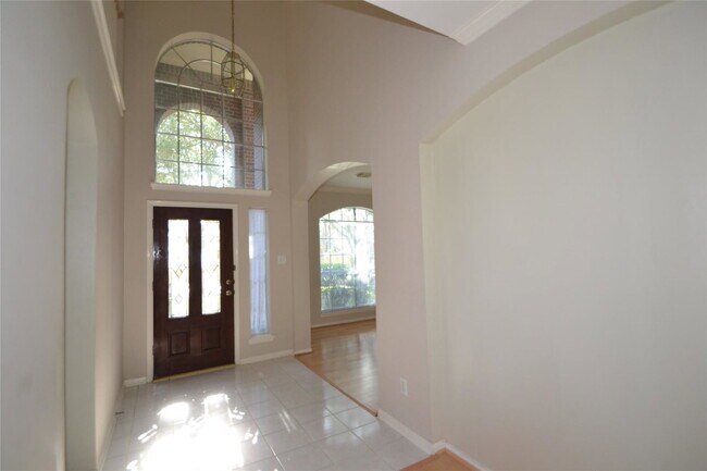 Foto del edificio - Amesbury Lane, Sugar Land, TX 77478 - 4 BR 2.5 BA single-family home