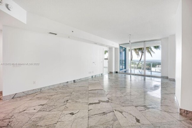 Building Photo - 3801 Collins Ave