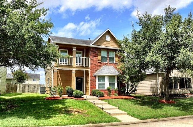 Building Photo - 20706 Settlers Lake Cir N