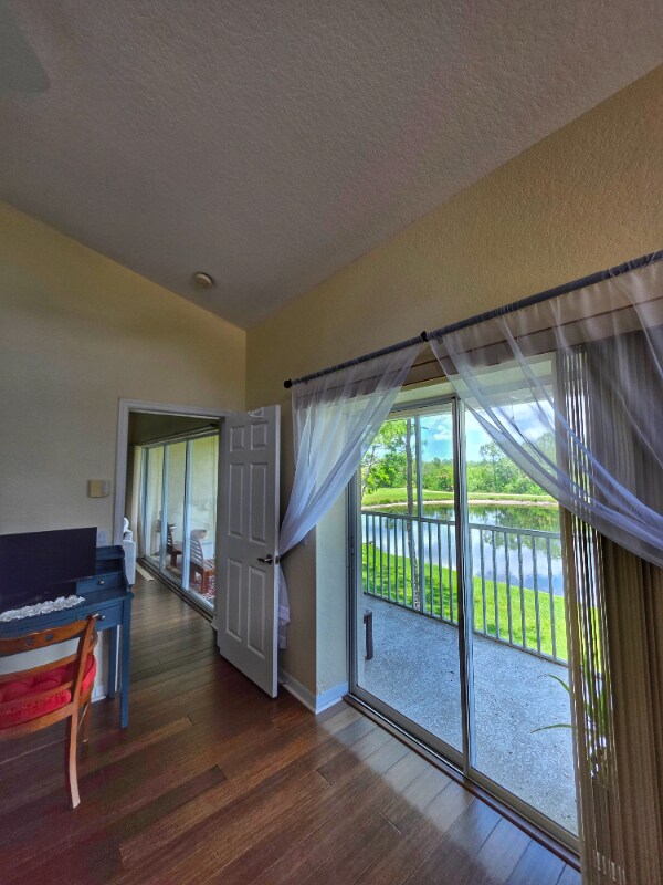 Foto del edificio - 7661 Sweetbay Cir