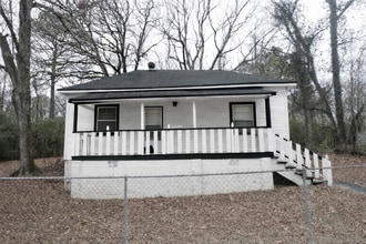 Building Photo - 3718 Charles St