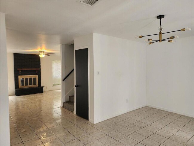 Foto del edificio - 4116 Belle Park Dr