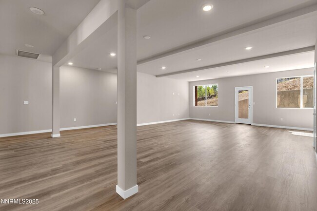 Foto del edificio - 1466 Copper Point Cir