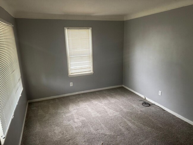 Foto del edificio - 3 Bedroom 1 Bathroom House For lease Welco...