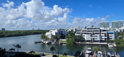 Building Photo - 400 Kings Point Dr