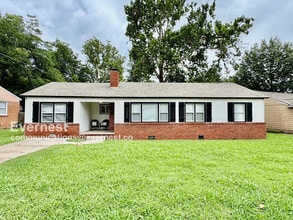 Building Photo - 2541 S Pittsburg Ave