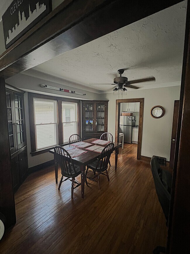 Foto del edificio - 14923 Delaware Ave