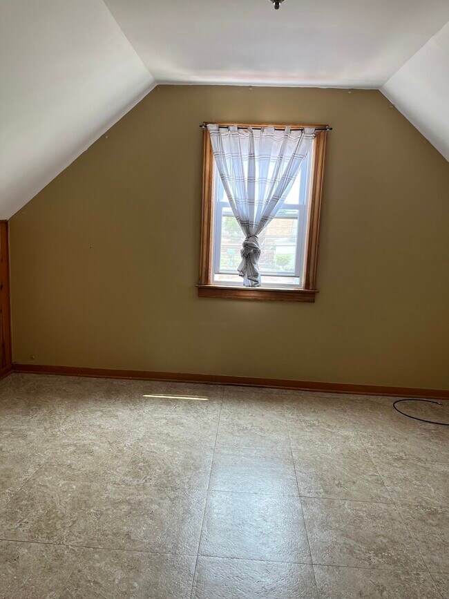 Building Photo - 4319 W 59th St