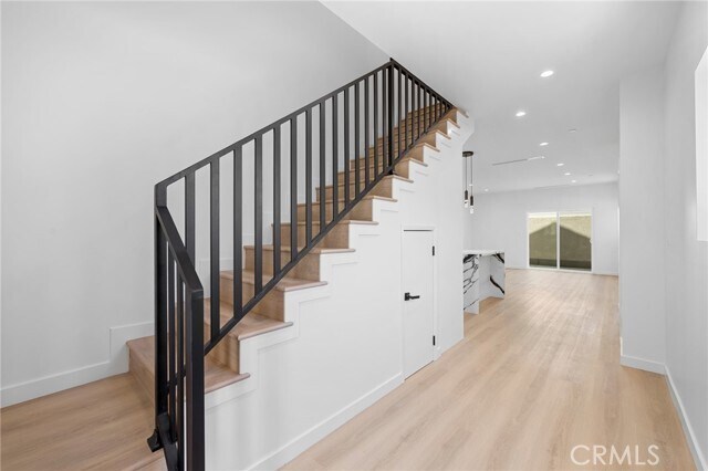 Foto del edificio - 8458 Glencrest Dr