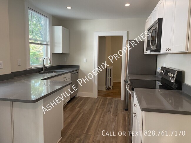 Foto del edificio - 295 E Chestnut St