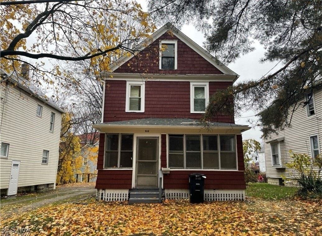 Primary Photo - 518 Rentschler St