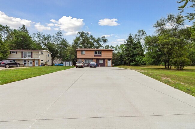 Foto del edificio - 1014 Bennett Ave