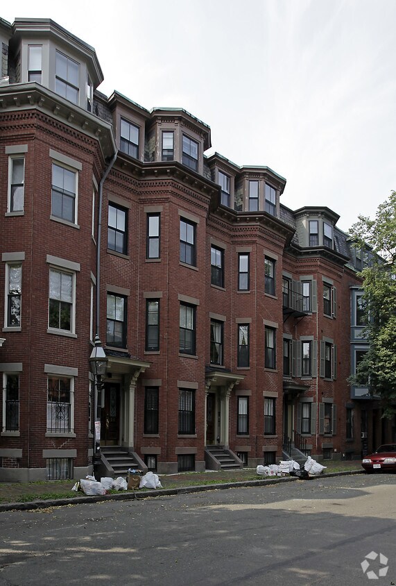 Primary Photo - 50-52 Appleton St