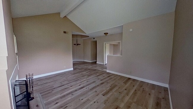 Building Photo - 806 S Sapphire Ln