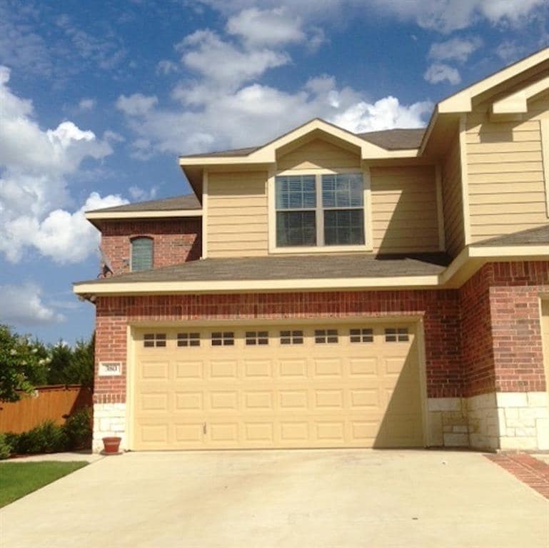 380 Armstrong Ln, Lavon, TX 75166 Townhouse for Rent in Lavon, TX