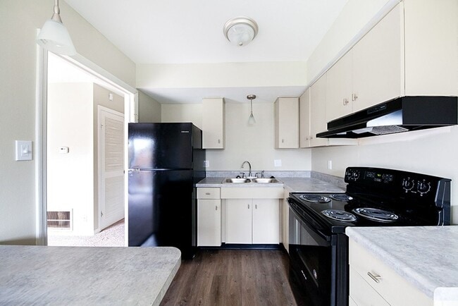 Interior Photo - The Maywood at Speedway