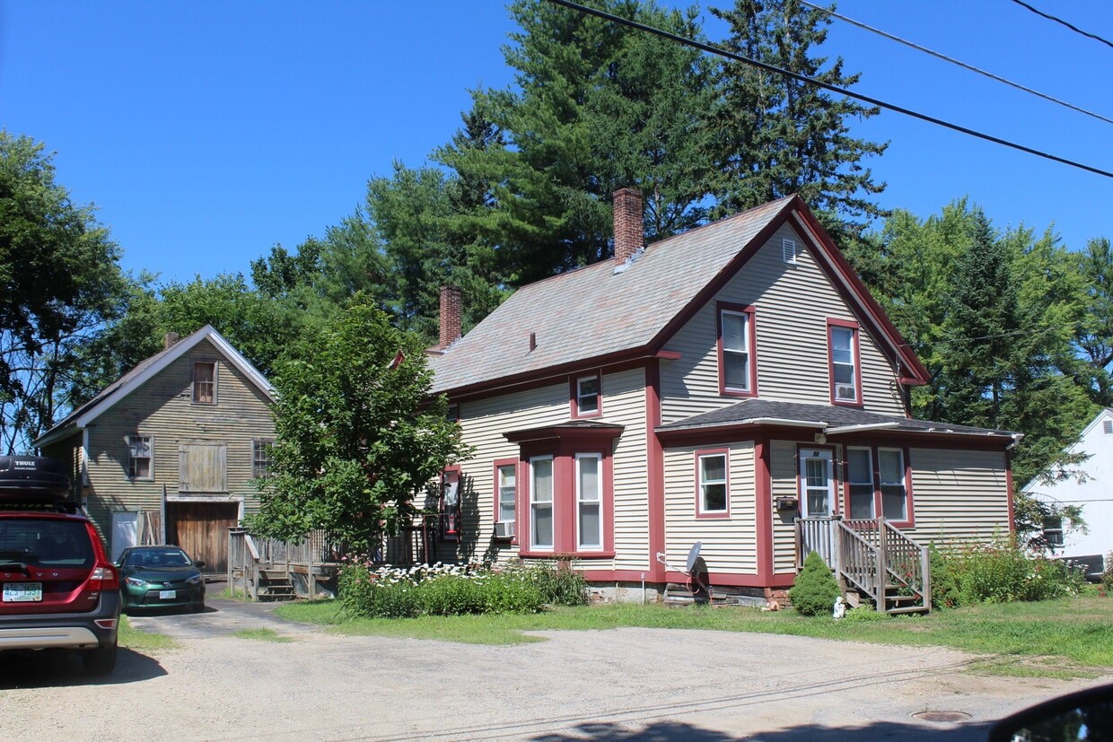 Primary Photo - 88 Woodburn St
