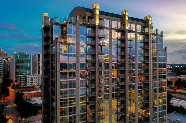 Building Photo - The M by RADIUS