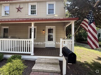 Building Photo - 131-133-133 S Main St