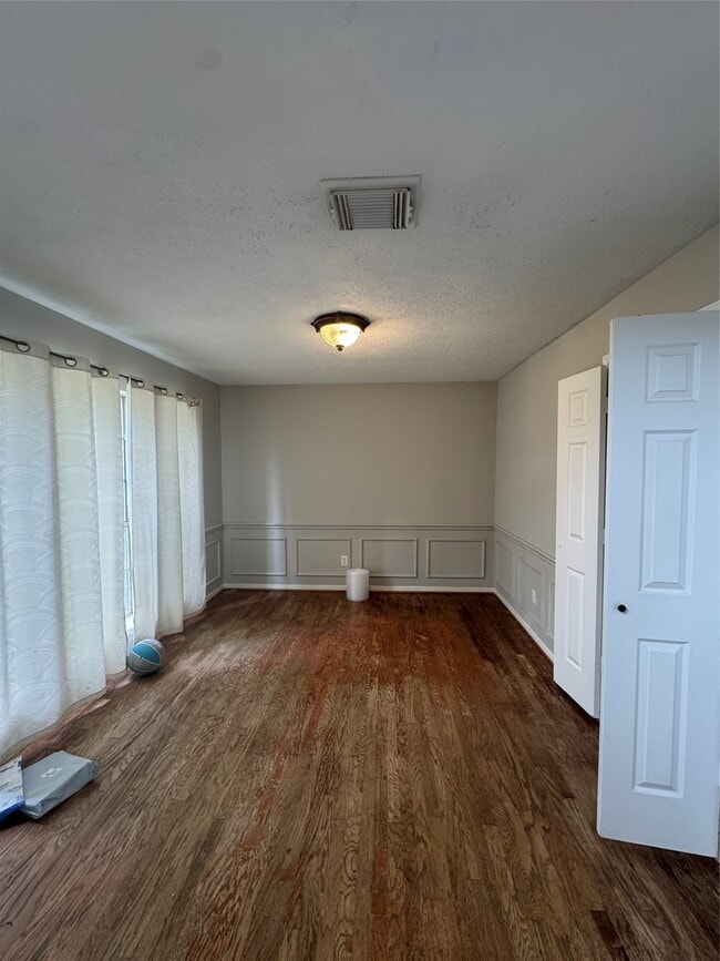 Foto del edificio - 24315 Tucker House Ln