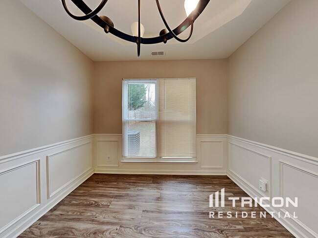 Building Photo - 5314 Peachwood Drive Charlotte NC