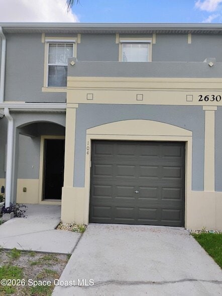 Building Photo - 2630 Revolution St