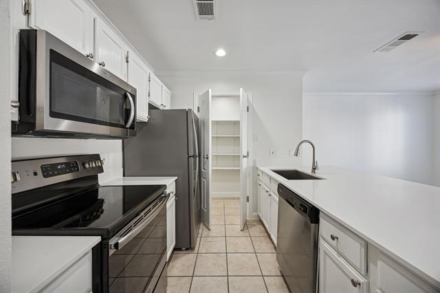 Building Photo - 4125 Holland Ave