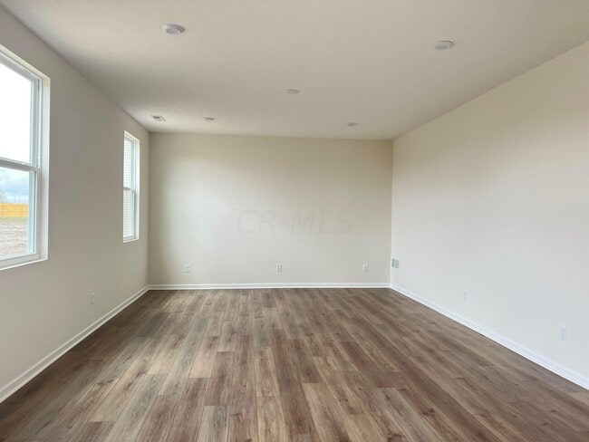 Building Photo - 6601 Woods Ct