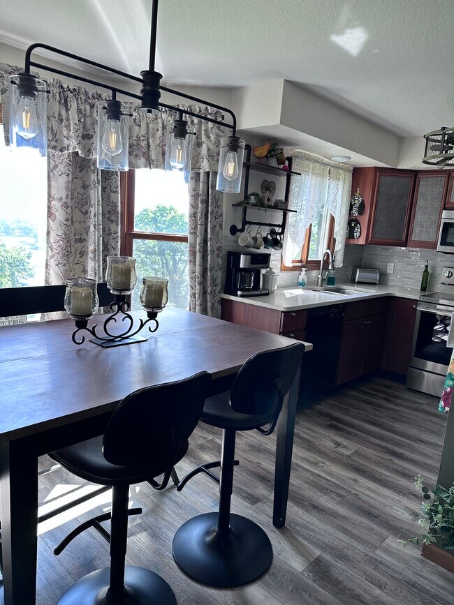 Foto del edificio - 1384 Cherokee Rd