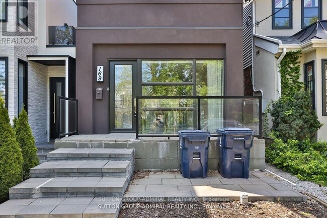 Building Photo - 169 Woburn Ave