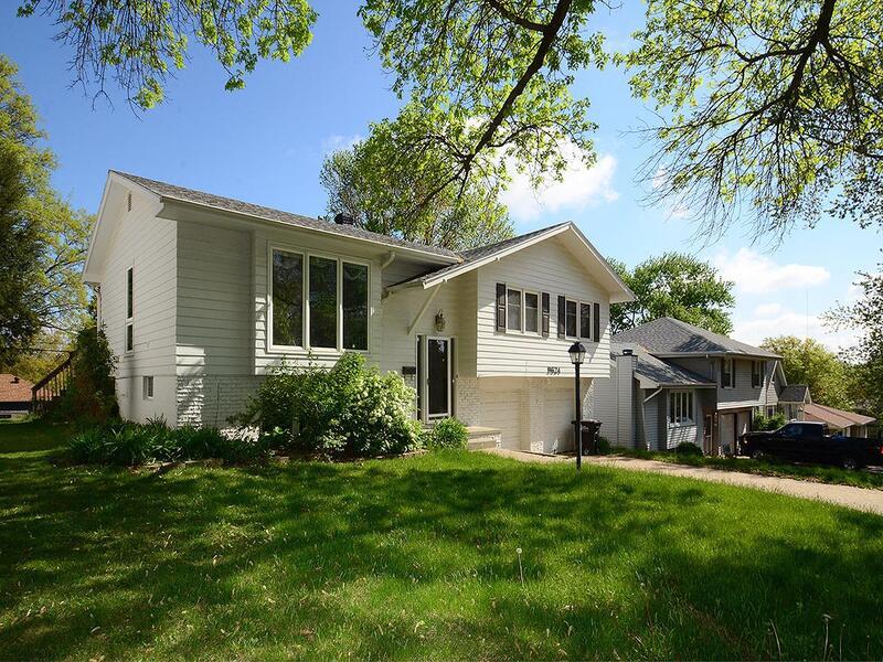 9624 Browne St, Omaha, NE 68134 House Rental in Omaha, NE