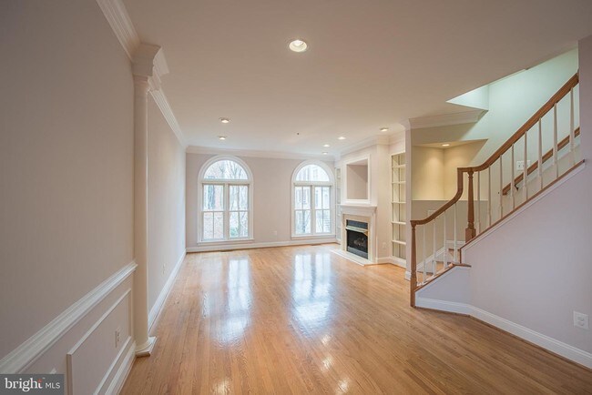 Foto del edificio - 713 Fords Landing Way