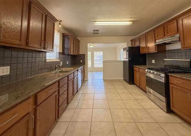 Building Photo - 2341 NW 37th St