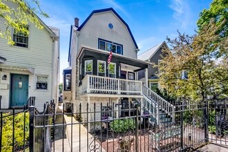 Building Photo - 3721 W Shakespeare Ave