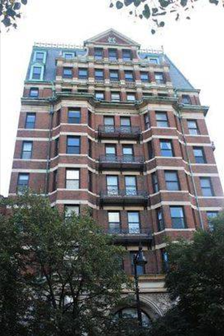 Building Photo - 483 Beacon St