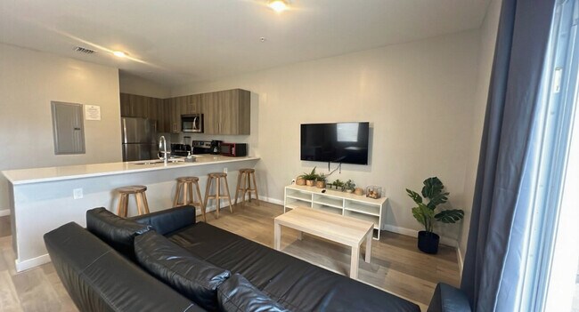 Foto del edificio - 171 NW 158th St