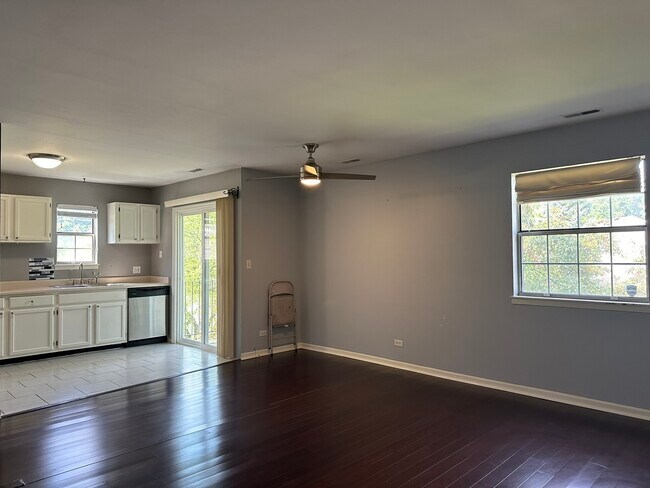 Building Photo - 117 Gant Cir