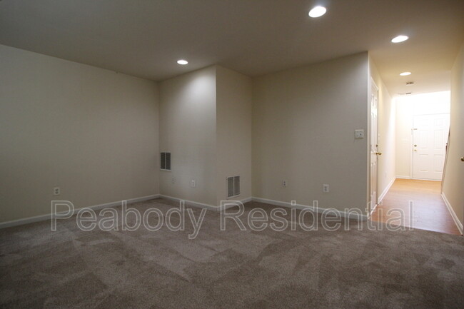 Foto del edificio - 8442 Hallie Rose St